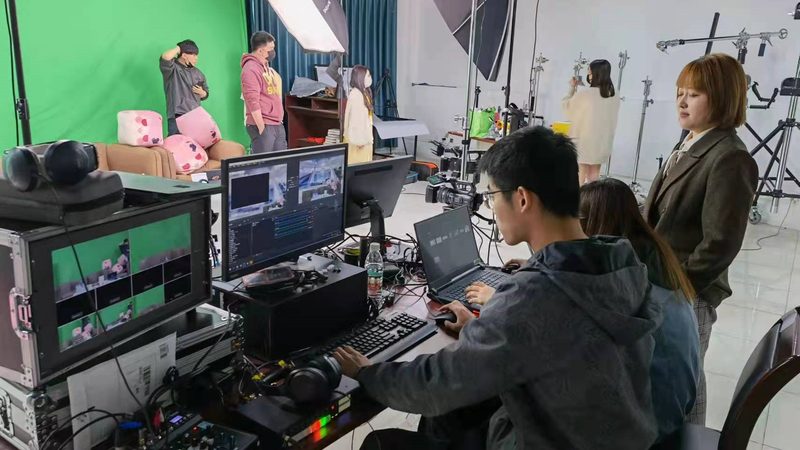 上海产品宣传片代理加盟：揭秘行业潜规则与选品要点