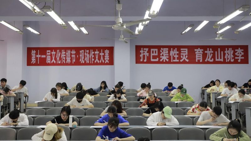 企业宣传片拍摄，这些设备你不可不知**